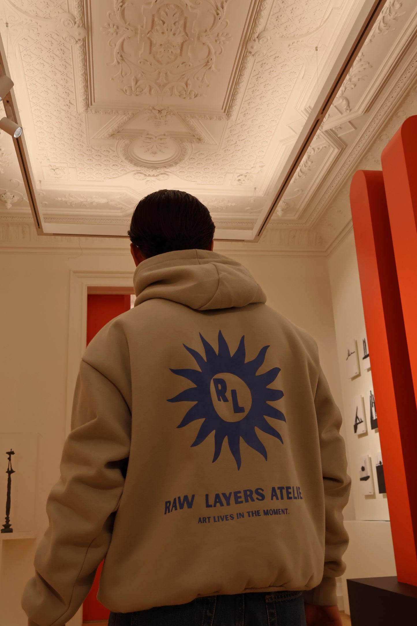 PALETTE SIGNATURE HOODIE BEIGE