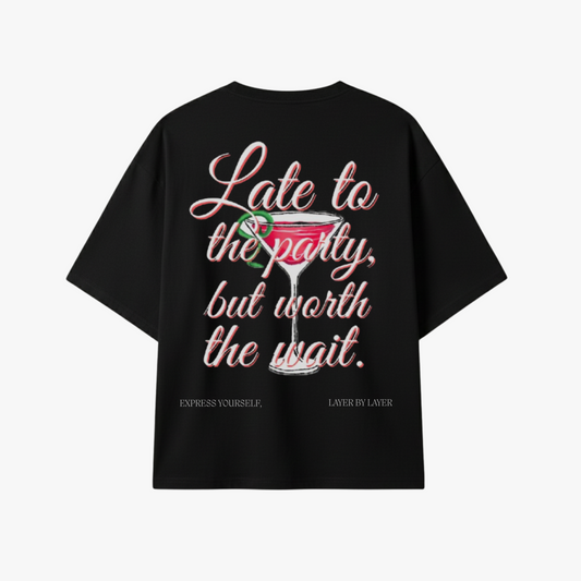 COSMOPOLITAN BLACK TEE