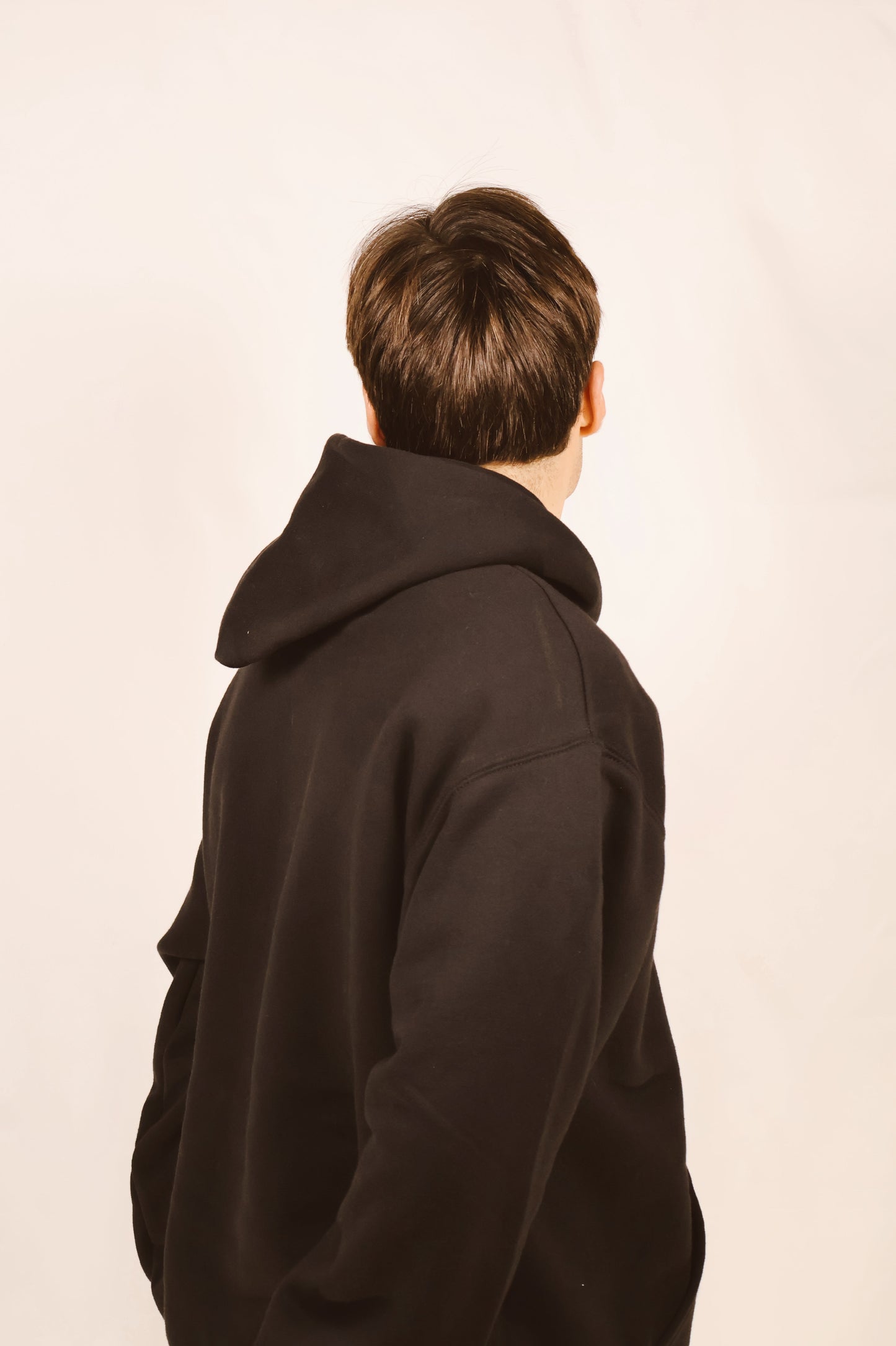 EVERYDAY CORE HOODIE BLACK Novidades