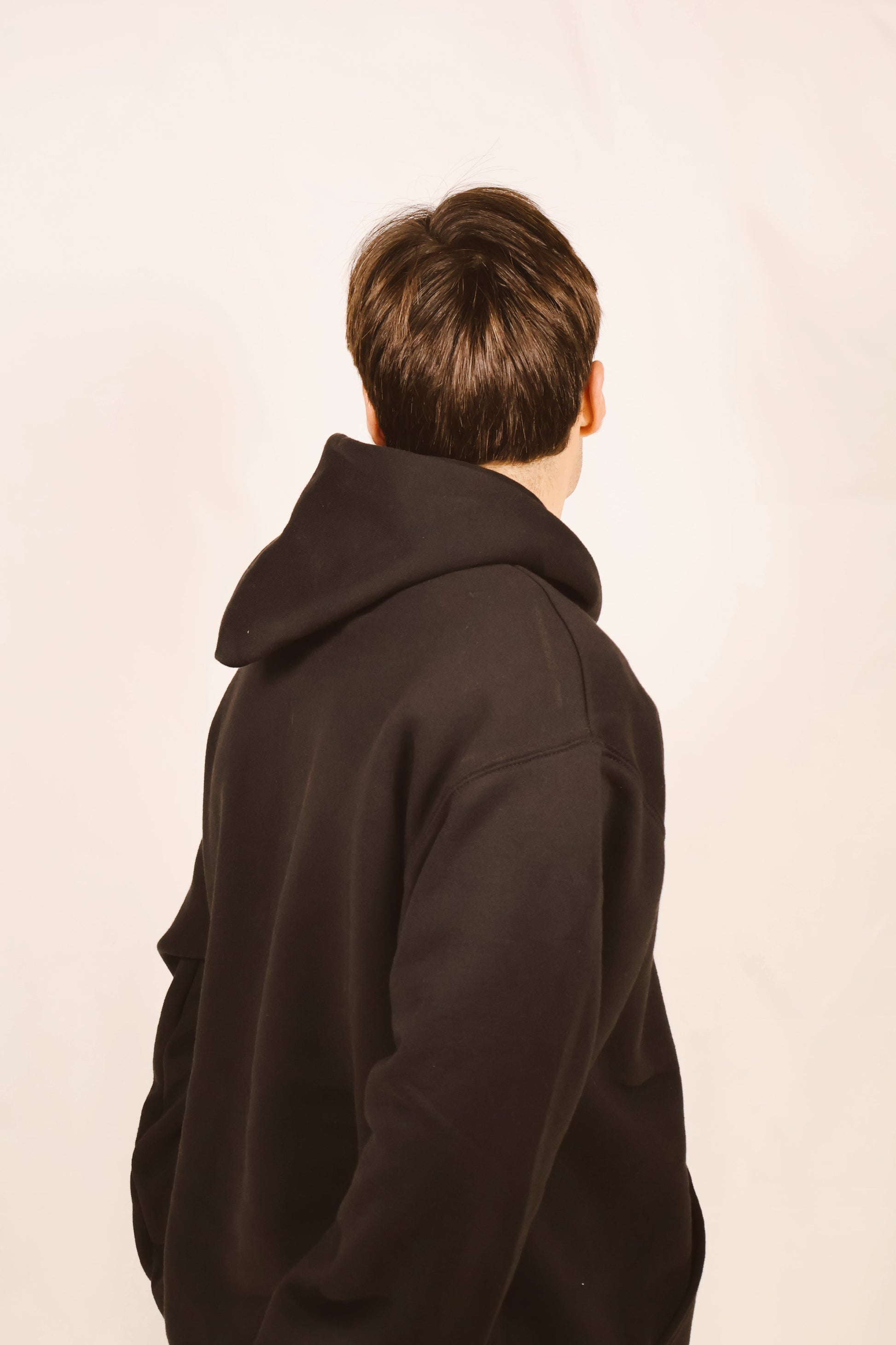EVERYDAY CORE HOODIE BLACK Novidades