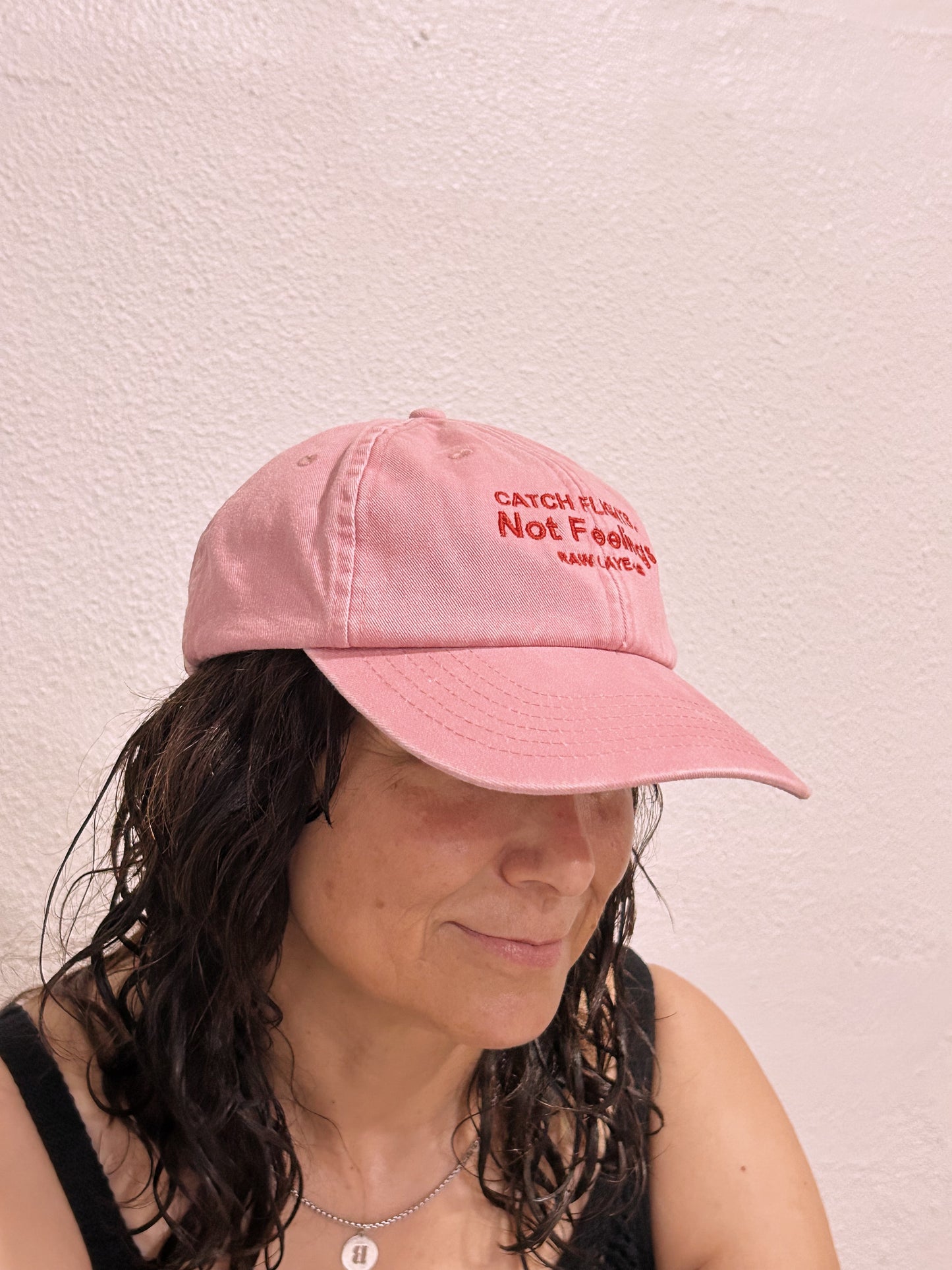 CATCH FLIGHTS HAT PINK