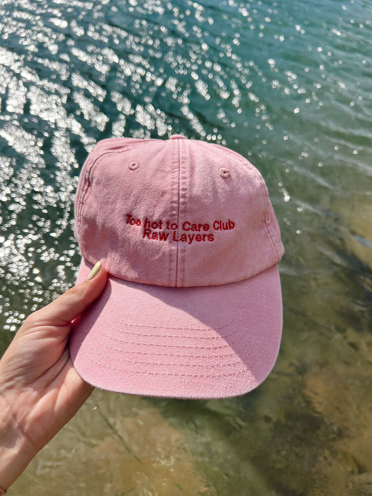 TOO HOT TO CARE CLUB HAT PINK