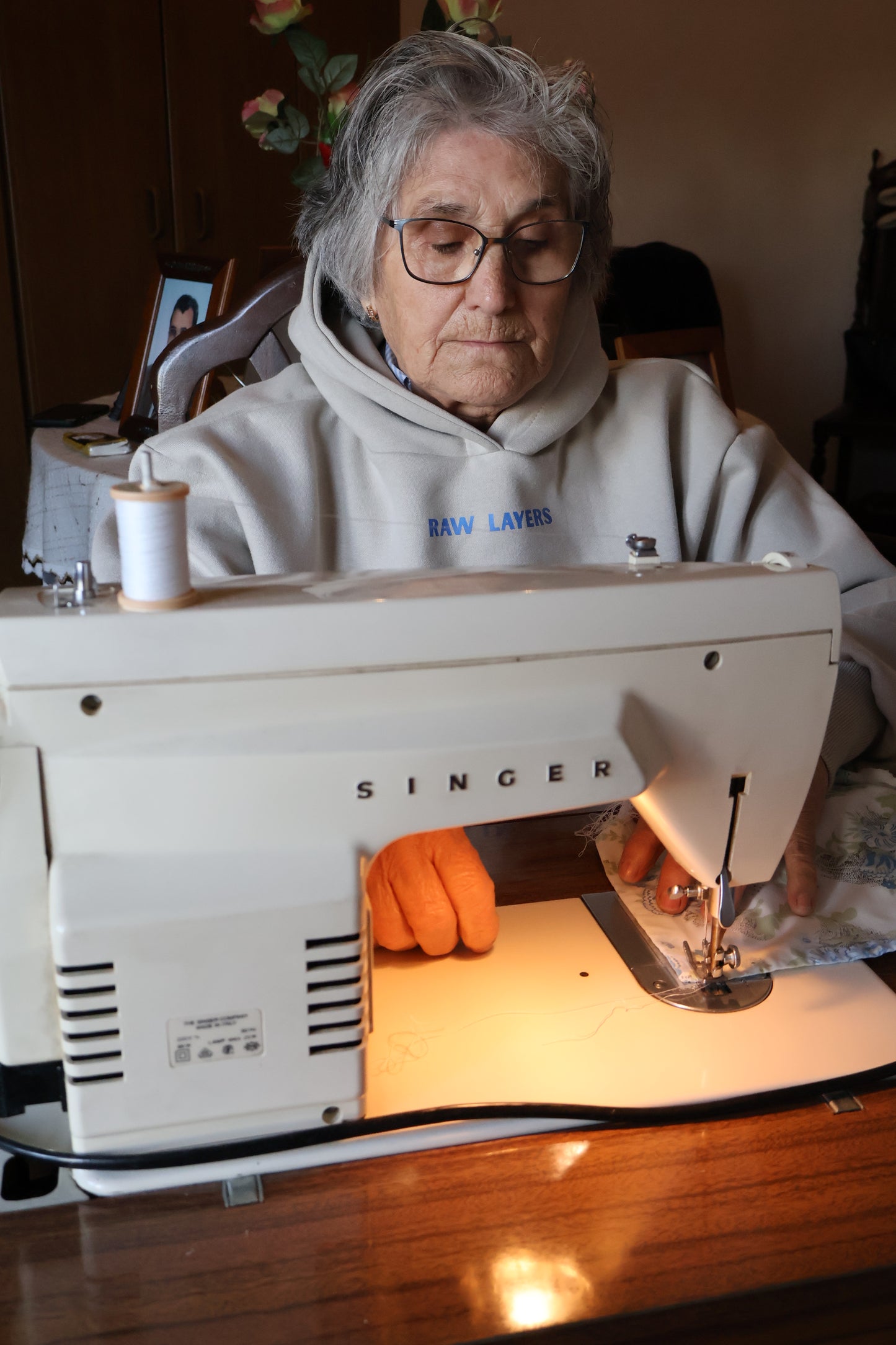 PALETTE SIGNATURE HOODIE BEIGE