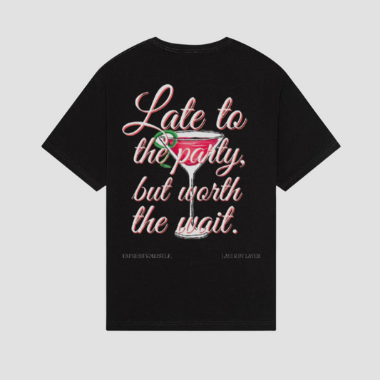 COSMOPOLITAN BLACK TEE